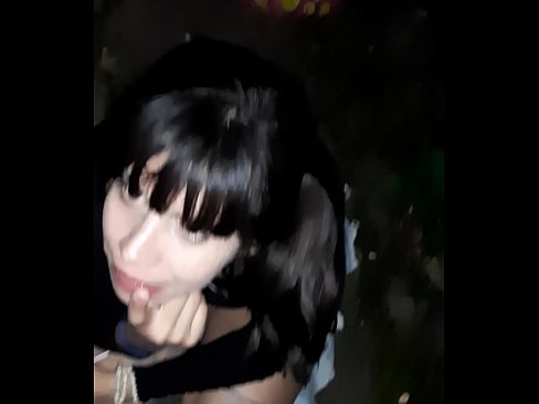 ❤️ Op der Strooss geschwollen Penis am Austausch fir Séissegkeeten ❤️ Sexvideo bei eis lb.high-pass.ru